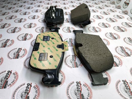 A000420040590, A 000 420 04 05 90 Колодки гальмівні передні Mercedes GLE W166 / GLS X166