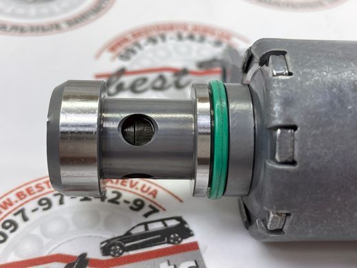 LR073684 Клапан масляного охолодження поршнів Range Rover Vogue L405 / Sport L494 / Velar L560 / Evoque L538/L551 / Land Rover Discovery 5 L462 / Sport L550 / Defender L663