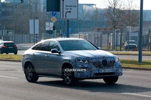 Перший прототип нового Mercedes GLE Coupe упіймали фотошпигуни