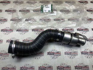 LR022669 Патрубок интеркулера нижний правый 4.4 Diesel Range Rover Vogue L322