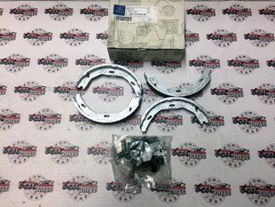 A0044208620, A 004 420 86 20 Колодки ручного тормоза Mercedes C W204 / E C207