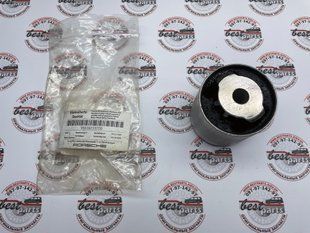 95533233700, 955 332 337 00 Сайлентблок заднего моста (редуктора) Porsche Cayenne 955/957