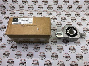 A1663300243, A 166 330 02 43 Сайлентблок переднего нижнего правого рычага Mercedes ML/GLE W166/C292 / GL/GLS X166