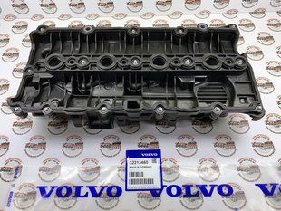 32213460 Кришка клапанна Volvo XC90 (16-) / XC60 (18-) / XC60 (-17) / XC70 (-16) / XC40 (18-) / V90 (17-) / V70 (-16) / V60 (19-) / V60 CC (-18) / V60 (-18) / V40 CC (-19) / V40 (-19) / S90 (17-) / S60 CC (-18) / S60 (19-) / S60 (-18 ) / S80 (-16)