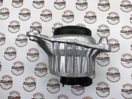 A2052406917, A 205 240 69 17 Подушка (Опора) двигателя правая Mercedes M651 / C W205