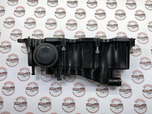 LR105980 Кришка вентиляції картерних газів 2.0 Diesel Range Rover Evoque L538/L551 / Land Rover Discovery Sport L550