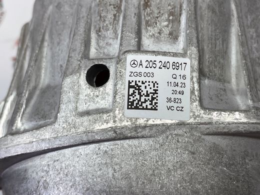 A2052406917, A 205 240 69 17 Подушка (Опора) двигателя правая Mercedes M651 / C W205