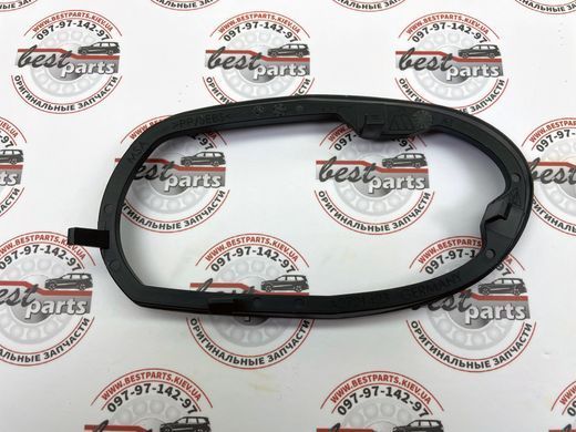 95873167900, 958 731 679 00 Уплотнитель левого бокового зеркала Porsche Cayenne 958