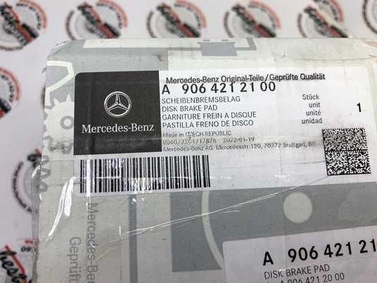 A9064212100, A 906 421 21 00 Колодки тормозные передние Mercedes V