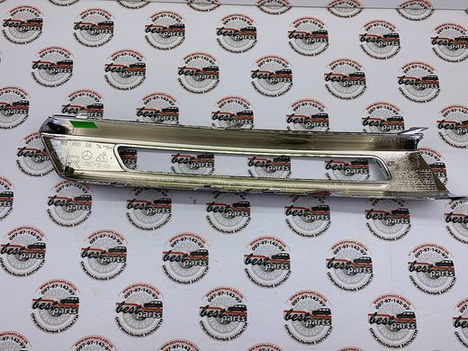 A1668850874, A 166 885 08 74 Накладка правого ходового ліхтаря хромована Mercedes ML / GLE W166