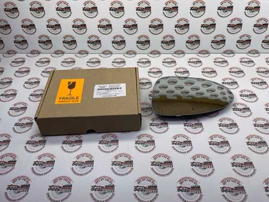 95B857521P, 95B 857 521 P Стекло зеркала левое асферическое