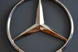 Появились первые рендеры нового Mercedes-Benz S-class