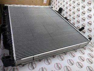 PCC500300 Радиатор охлаждения Range Rover Vogue L322 / Sport L320