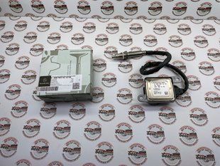 A000905431064, A 000 905 43 10 64 Датчик NOX катализатора Mercedes C W204 / GLK X204 / E C207/W212 / CLS C218 / S W222 / R W251 / V W447 / Sprinter C906