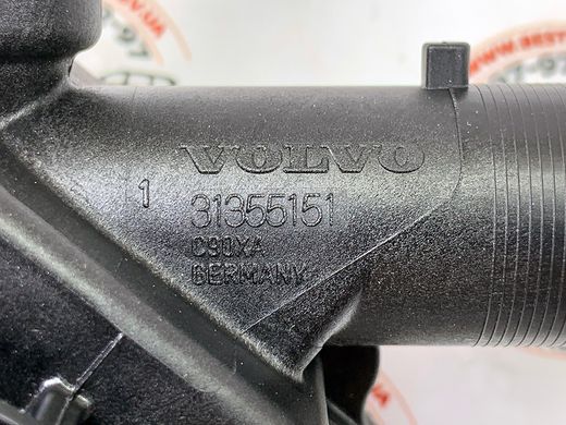 31355151 Термостат в сборе Volvo XC90 (-14) / XC70 (-16) / XC60 (-17) / V70 (-16) / V60 (-18) / S80 (-16) / S80L (-12) / S60 (-18)