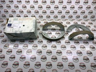 A1644200620, A 164 420 06 20 Колодки ручника задние Mercedes GL X164 / ML W164 / R W251
