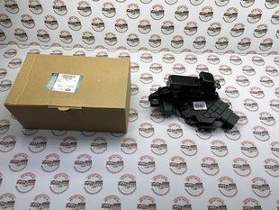 LR091349 Замок передний левый Range Rover Evoque L538 / Land Rover Discovery 3/4 L319