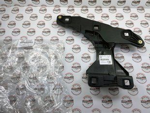 95B941122F, 95B 941 122 F Кронштейн передней правой фары Porsche Macan 95B-2