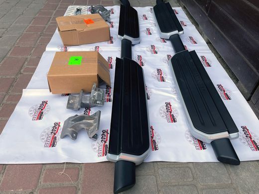 VPLEP0525 Подножки (пороги) боковые стандартная колесная база / Long Bright к-т Land Rover Defender L663