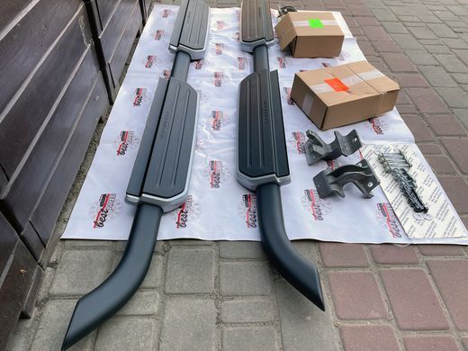 VPLEP0525 Подножки (пороги) боковые стандартная колесная база / Long Bright к-т Land Rover Defender L663