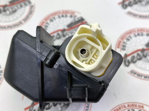 LR043493 Камера заднего вида, неподвижная Land Rover Discovery 3/4 L319