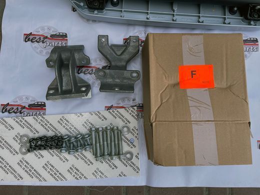 VPLEP0525 Подножки (пороги) боковые стандартная колесная база / Long Bright к-т Land Rover Defender L663