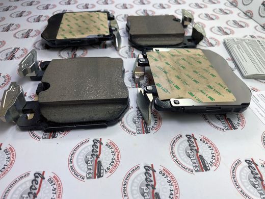 34116888460, 34 11 6 888 460 Колодки гальмівні передні BMW B57 / B58 / N63 / 5 G30 / 7 G11/G12 / X5 G05 / X7 G07