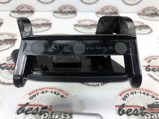 A16686001089999, A 166 860 01 08 9999 Кришка бампера для форсунки омивача фари ліва Mercedes ML / GLE W166