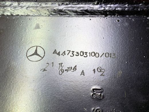 A4473303100, A 447 330 31 00 Важіль передній лівий 4matic Mercedes V W447
