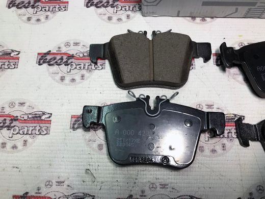 A0004208200, A 000 420 82 00 Колодки гальмівні задні Mercedes C W205 / GLC X253