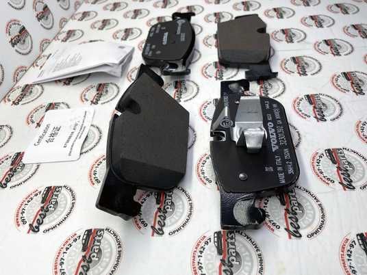 32373348 Колодки тормозные передние Volvo XC60 (18-) / V90 CC (17