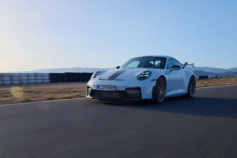 Какими получились два новых Porsche 911 GT3?